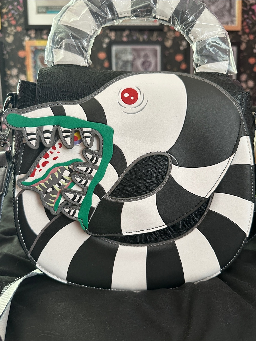 NWT Loungefly Beetlejuice Sandworm Crossbody Bag - Picture 4 of 10